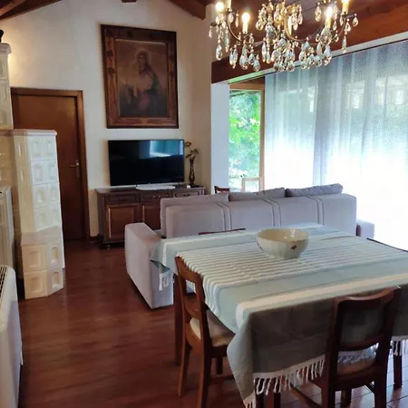 & Oliva Pensión Novi Vinodolski